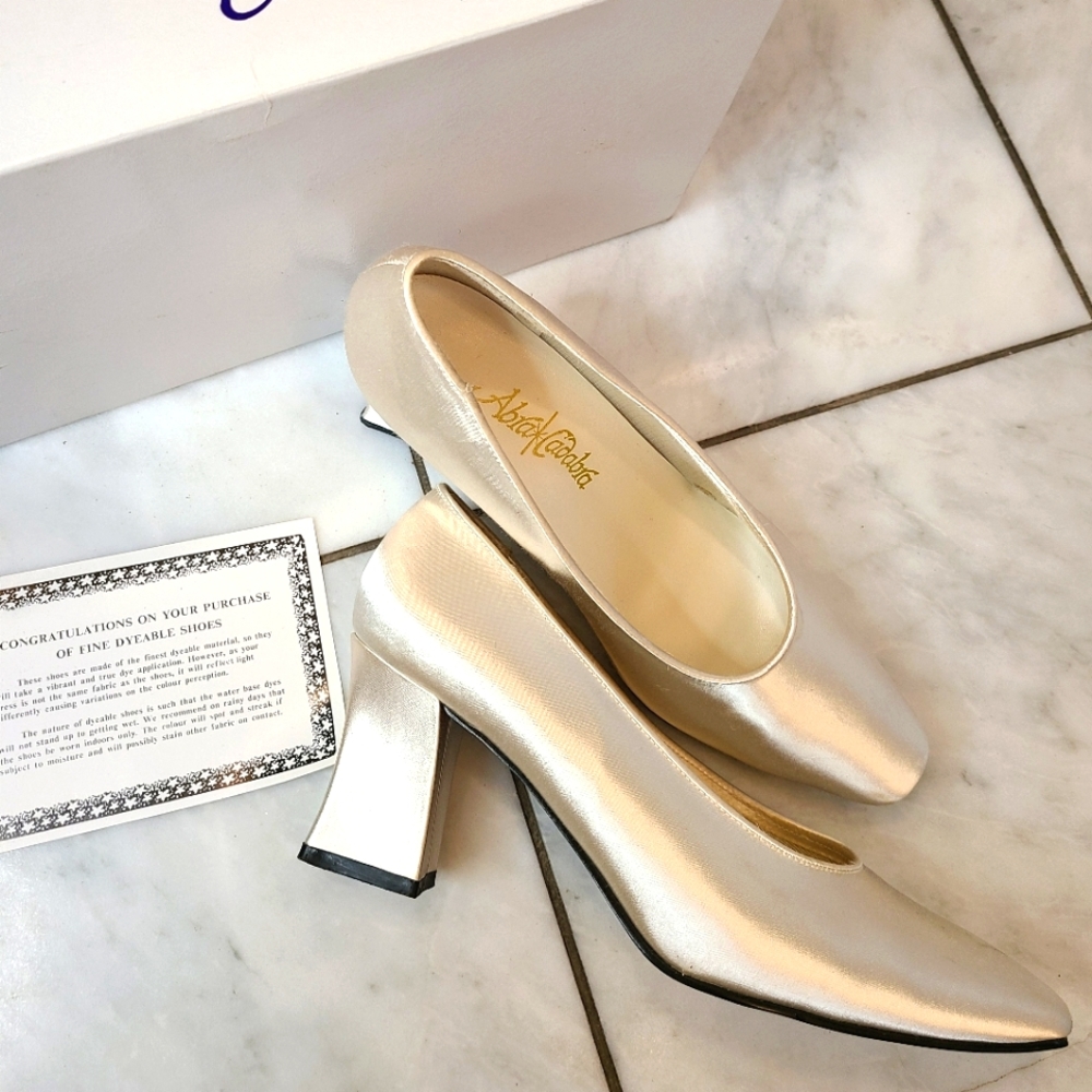 Abracadabra Dyeable Heels 👠 | White Satin